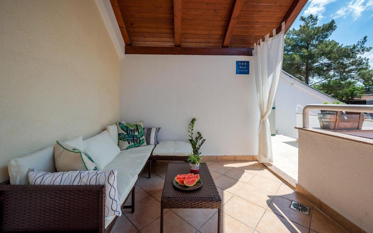 Apartment Katoro Umag Luaran gambar