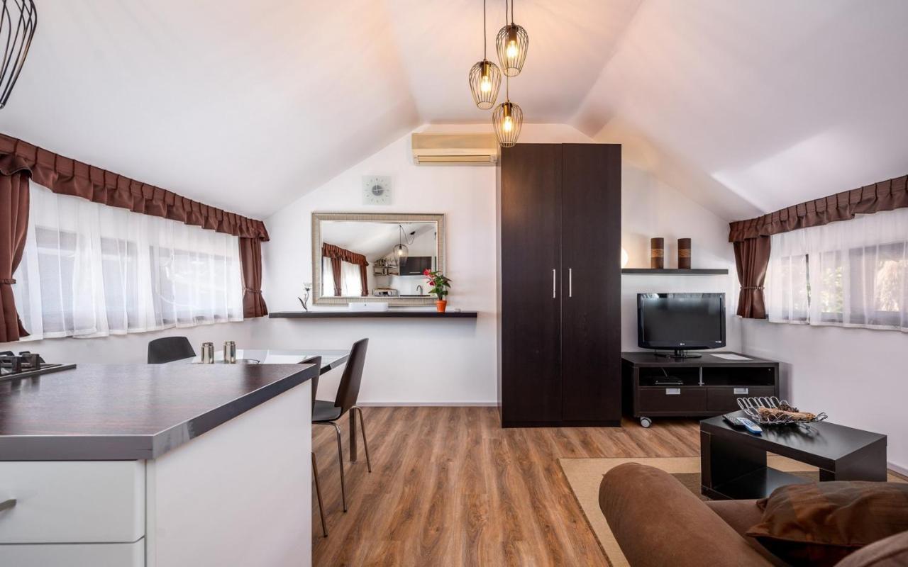 Apartment Katoro Umag Luaran gambar