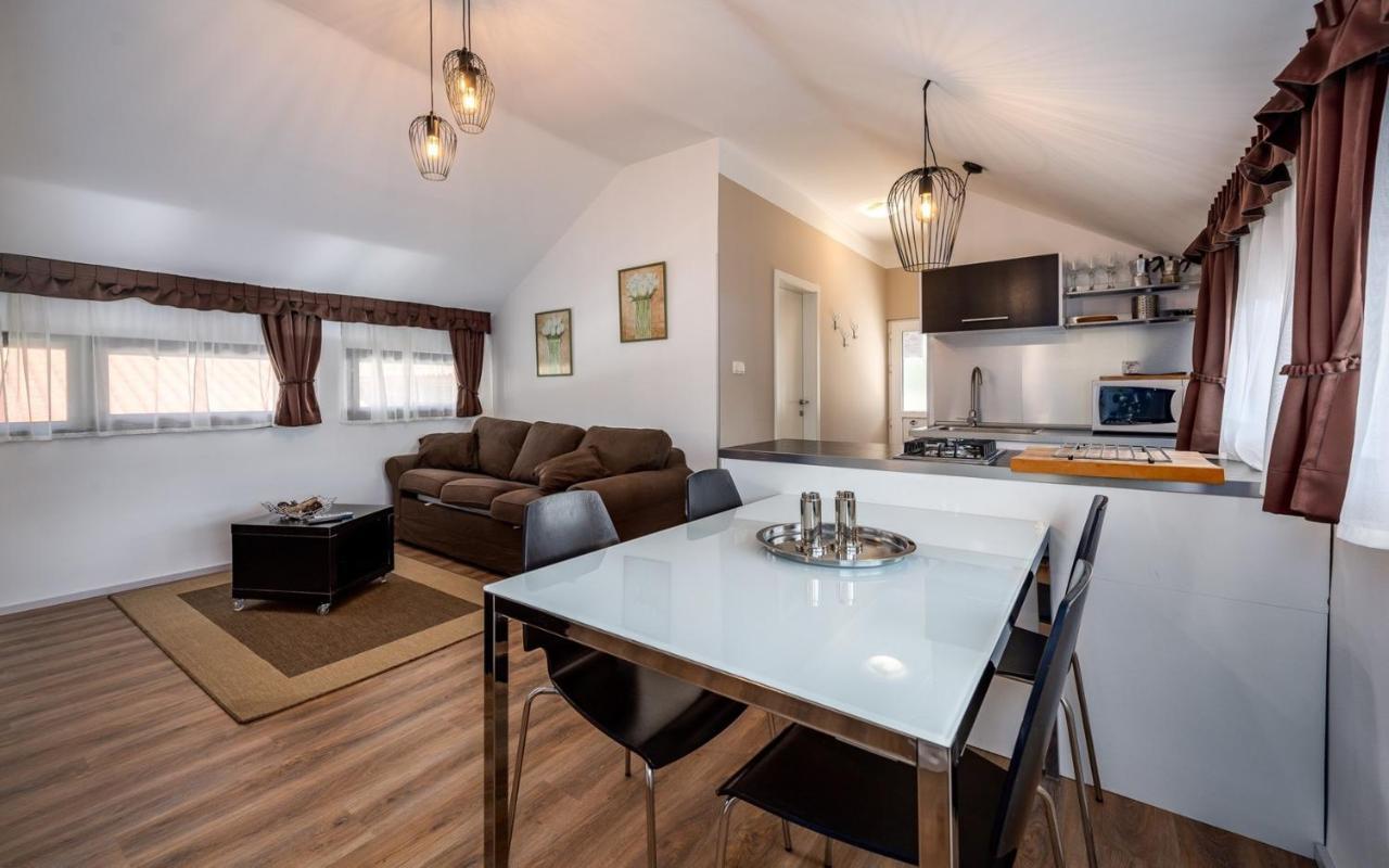 Apartment Katoro Umag Luaran gambar