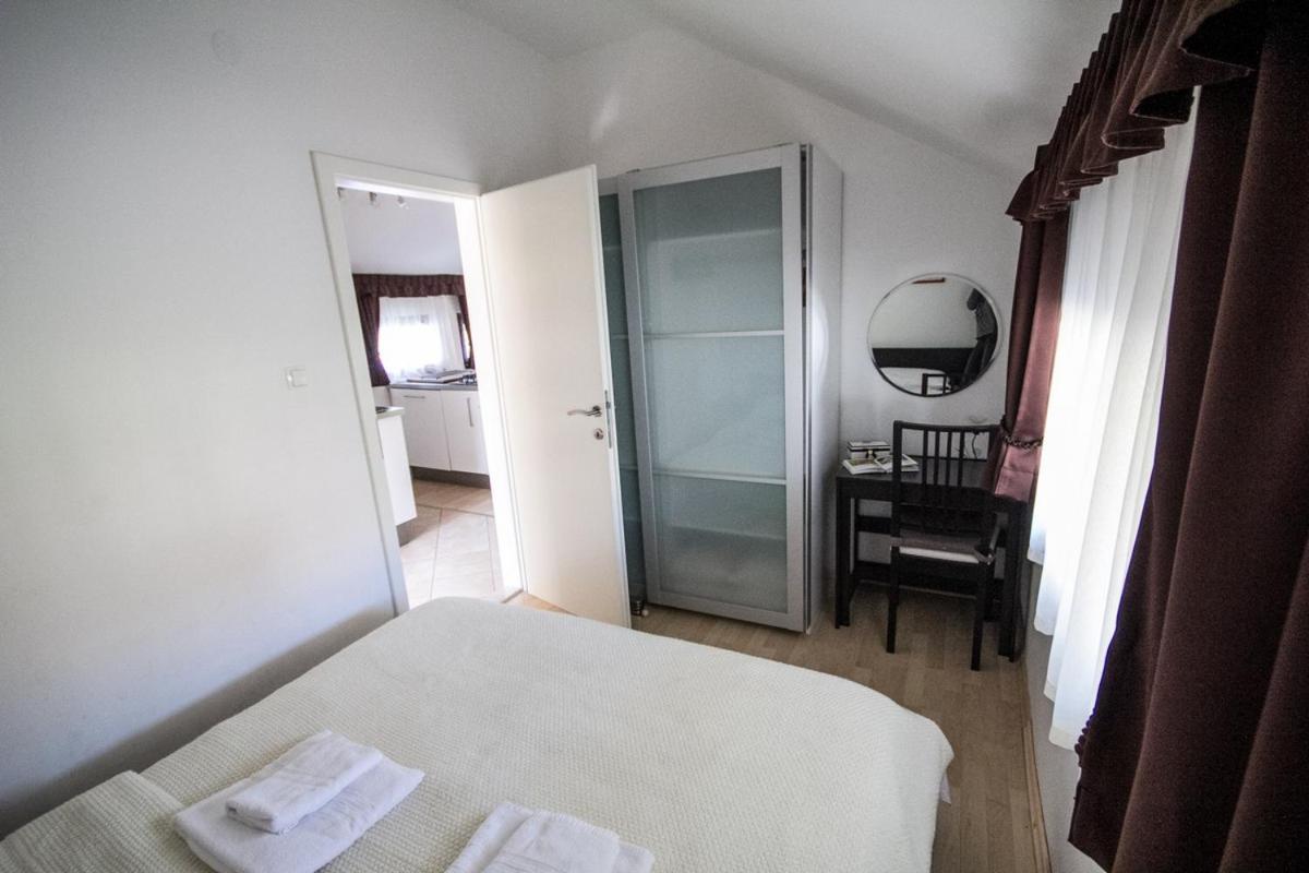 Apartment Katoro Umag Luaran gambar