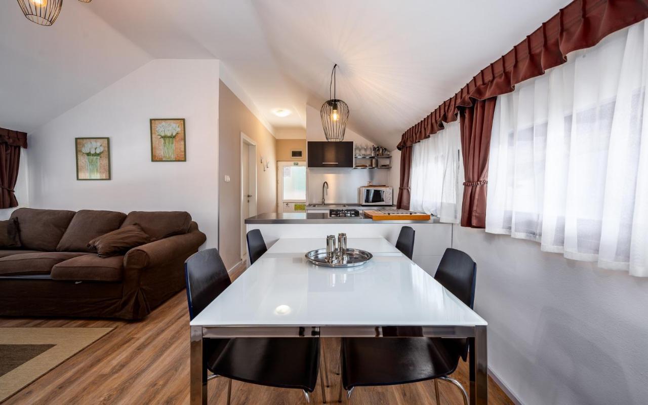 Apartment Katoro Umag Luaran gambar